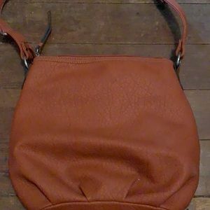 Not part of my decor but need to get rid of !